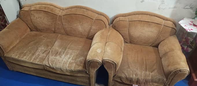 3,2,1 sofa set is a available used but better condition
