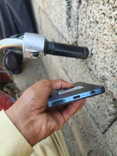 Infinix Hot 40