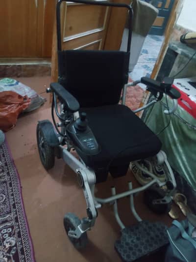 Electric wheel chair