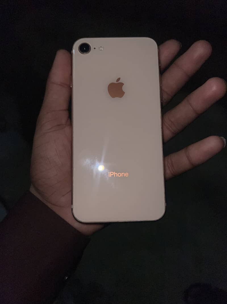 Apple iPhone 8 0