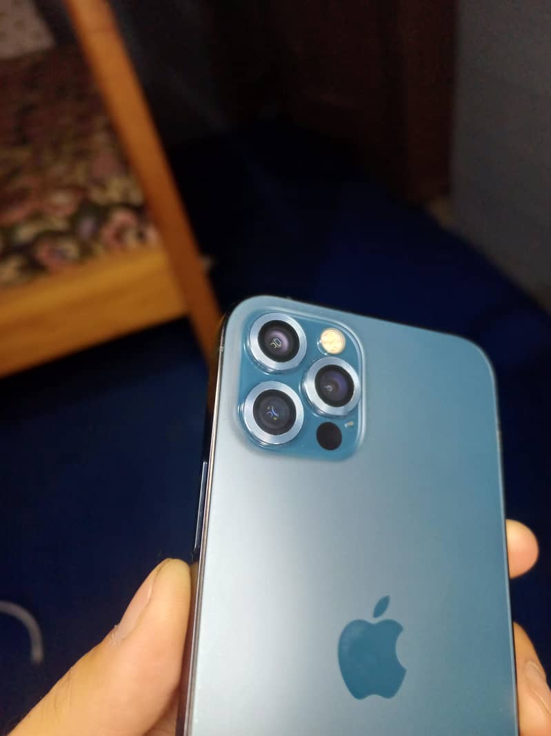 Apple iPhone 12 Pro 1