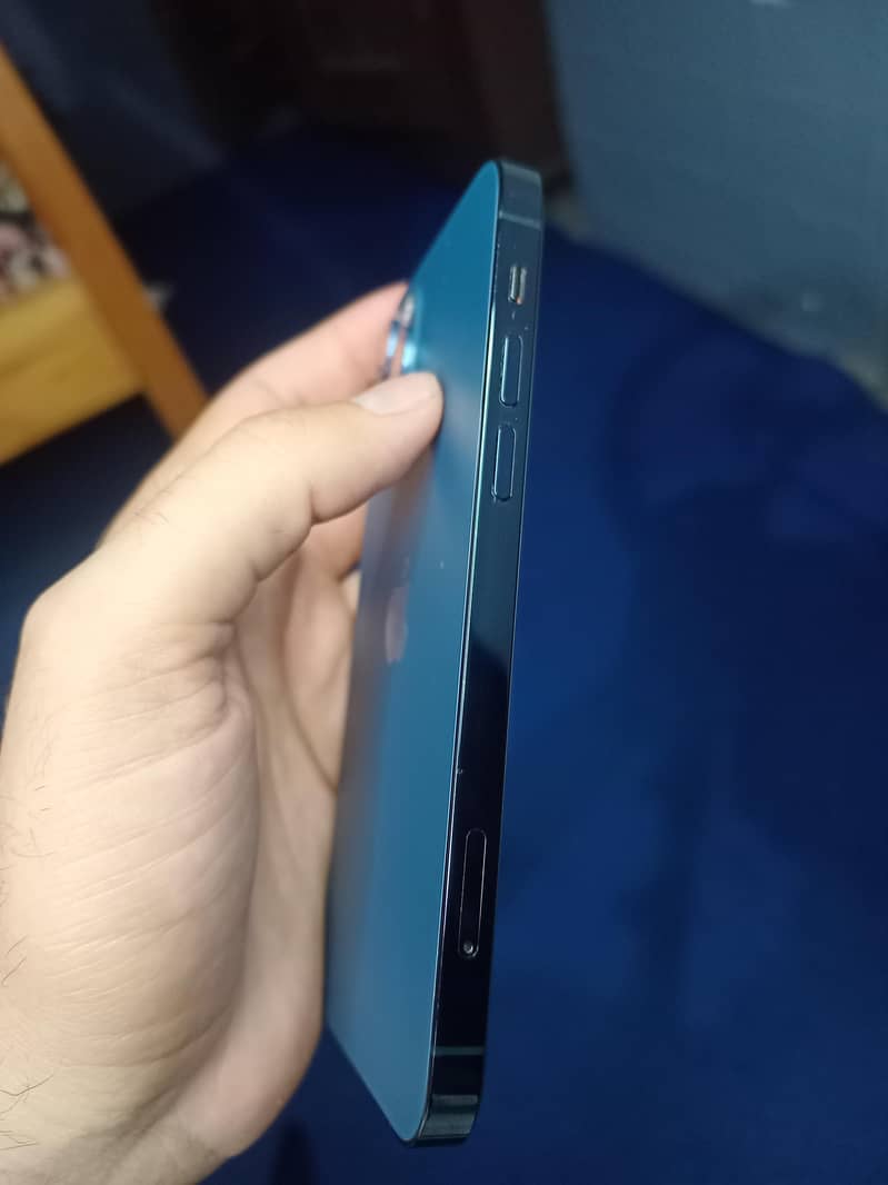 Apple iPhone 12 Pro 2