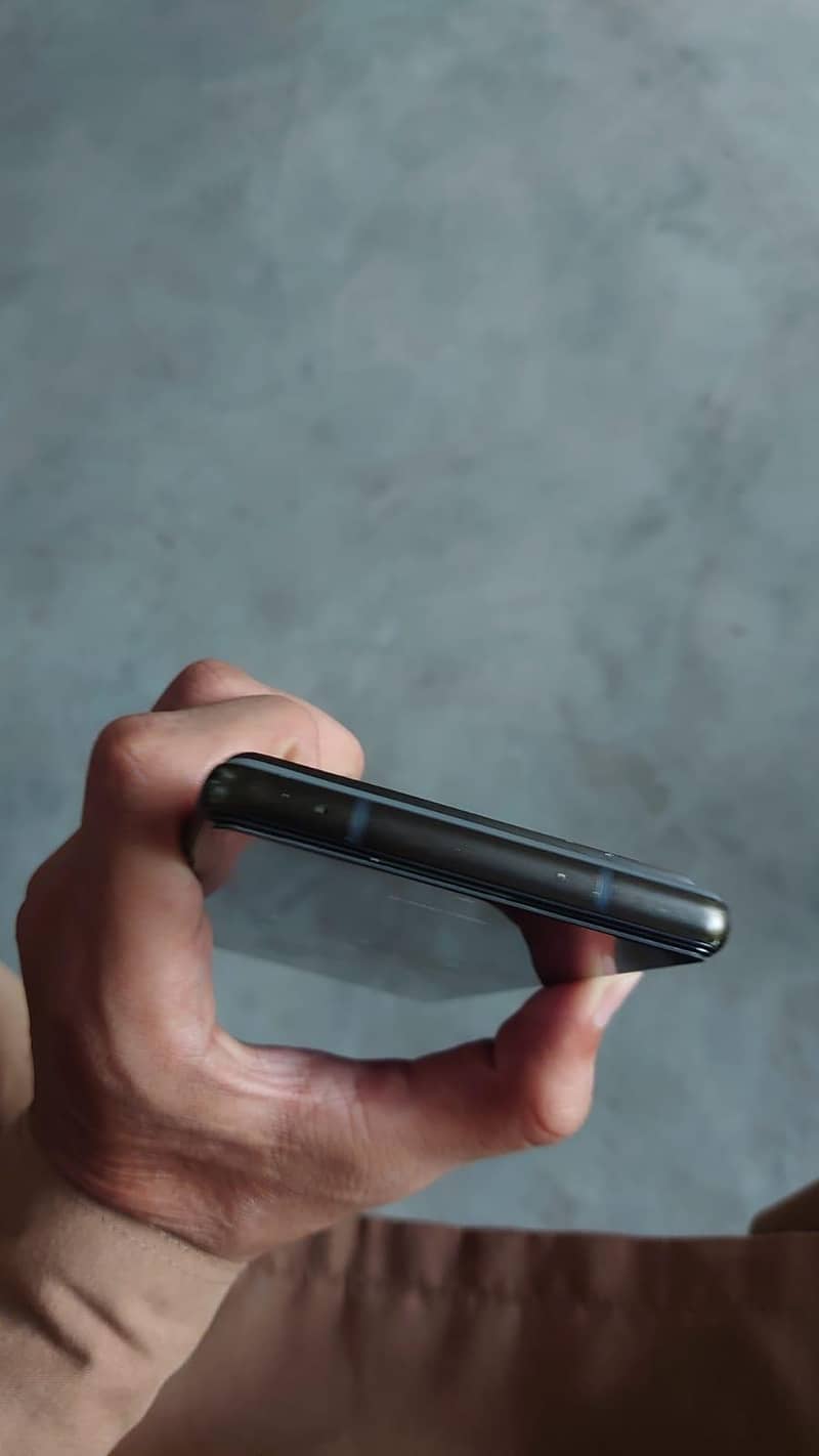Google Pixel 6 4