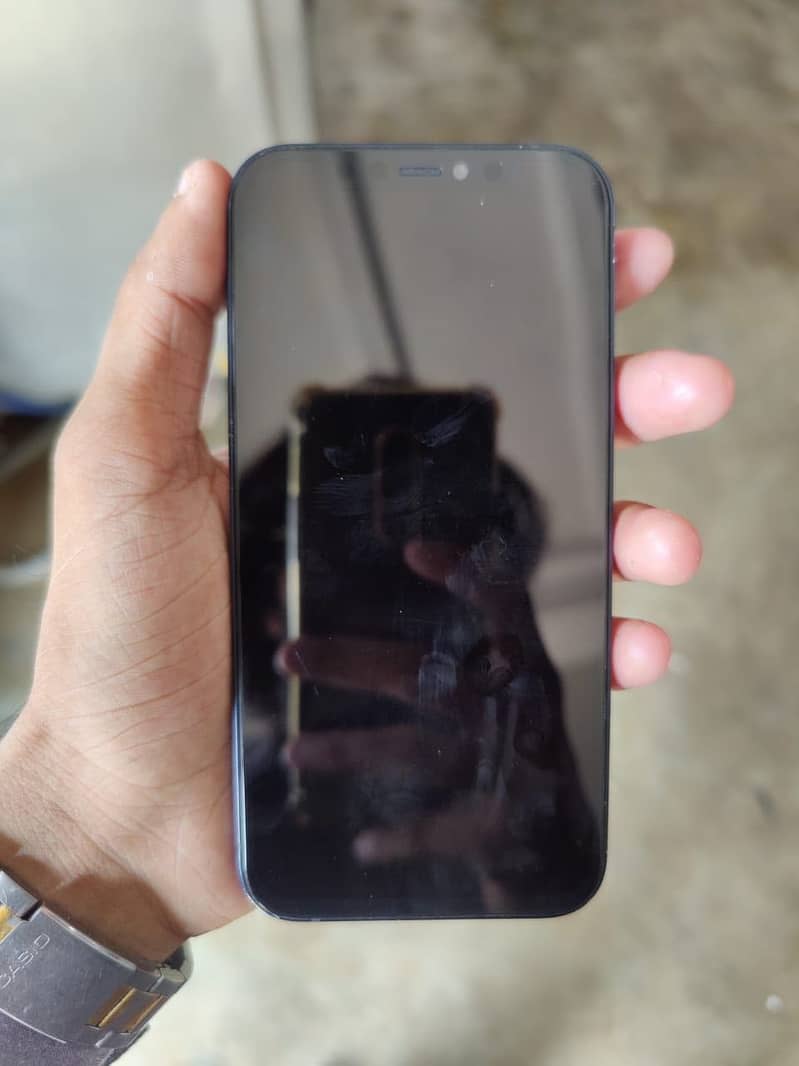 Apple iPhone 12 5
