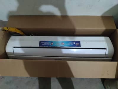 Kenwood 1.5 ton ac