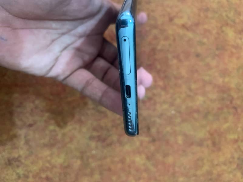Xiaomi Redmi Note 14 Pro 4