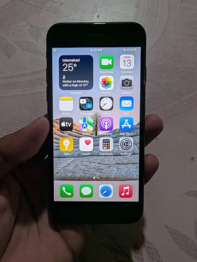 Apple iPhone 7
