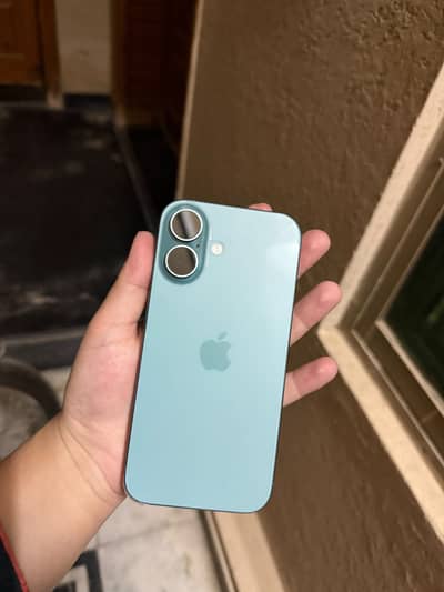 Apple iPhone 16