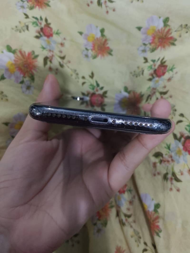 Apple iPhone X 2
