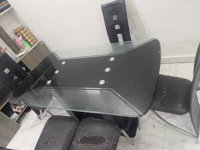 Dining table & chairs