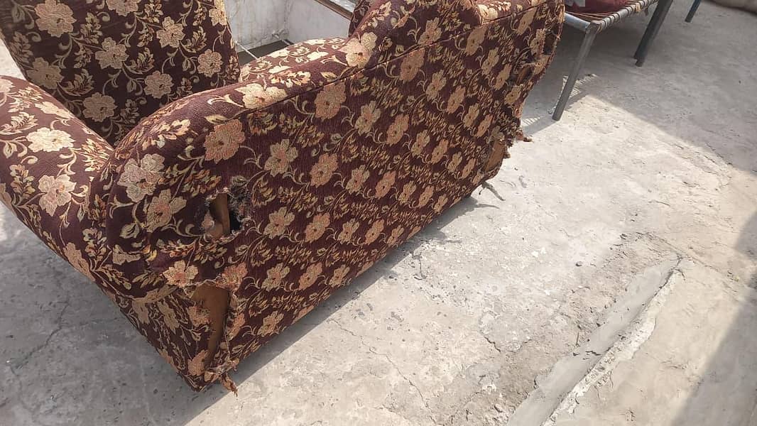 3 sofas pair condition like new 2