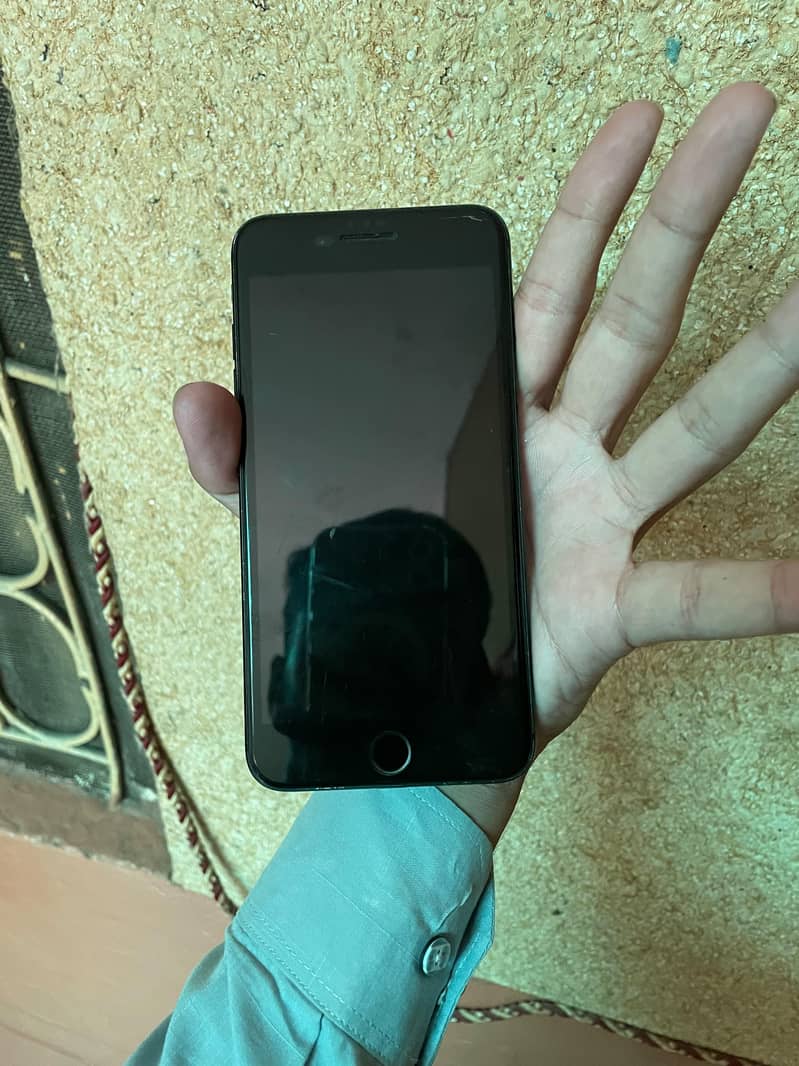 Apple iPhone 7 Plus 5