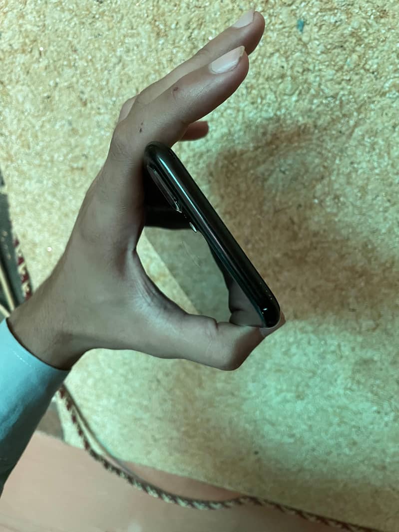 Apple iPhone 7 Plus 6