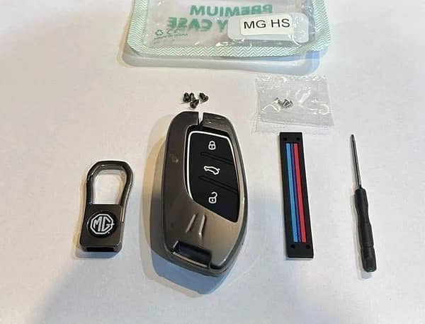 CAR MG METAL KEY COVER KEY PROTECTION DUST PROOF SHOCK PROOF RUST PROOF SCRATCH PROOF ELEGANT LOOK