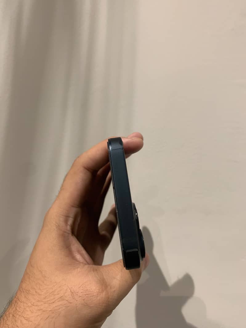Apple iPhone 14 2