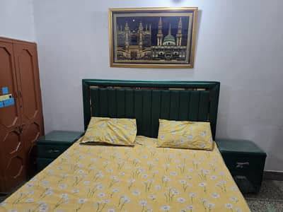 Luxury Queen Size Bed with 2 Side Tables – Brand New