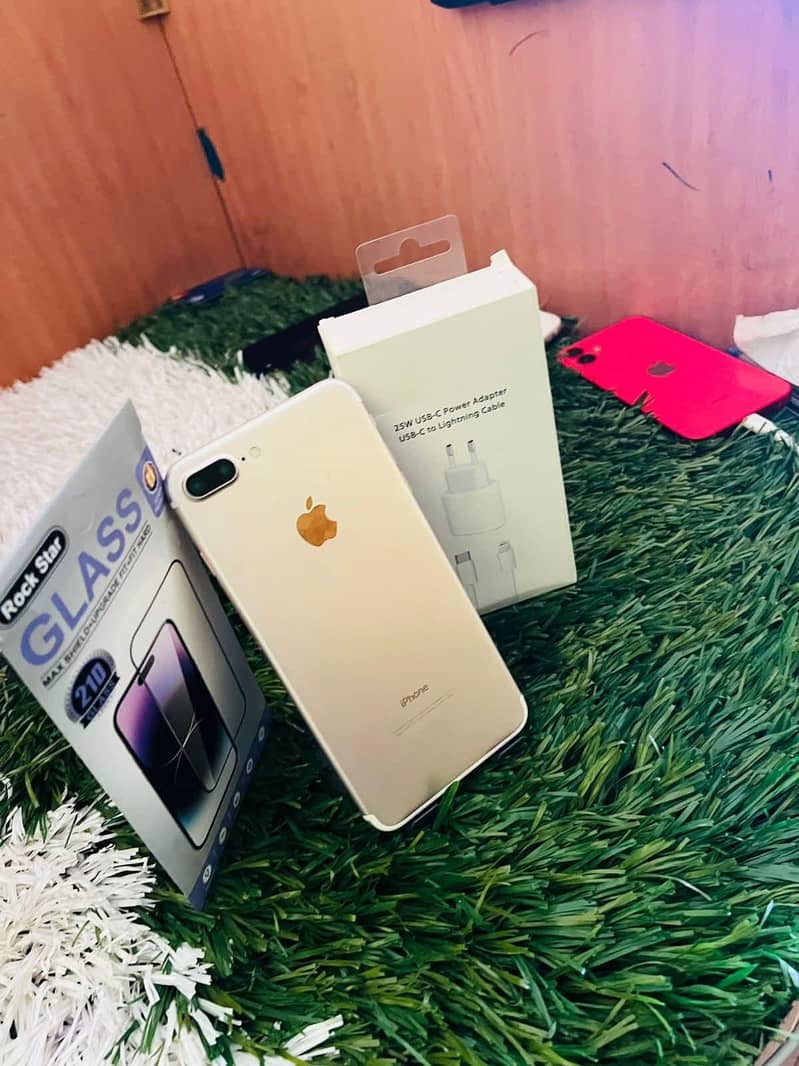 Apple iPhone 7 Plus 3