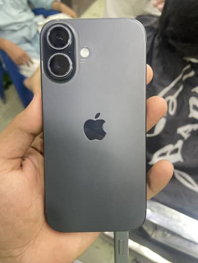 Apple iPhone 16
