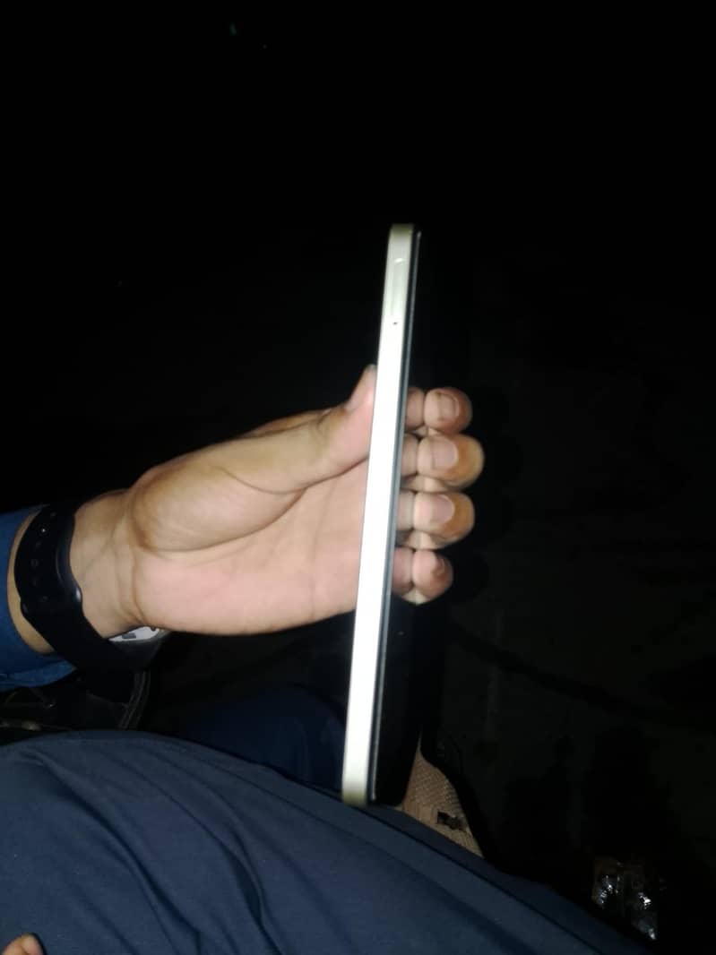 Realme C75 1