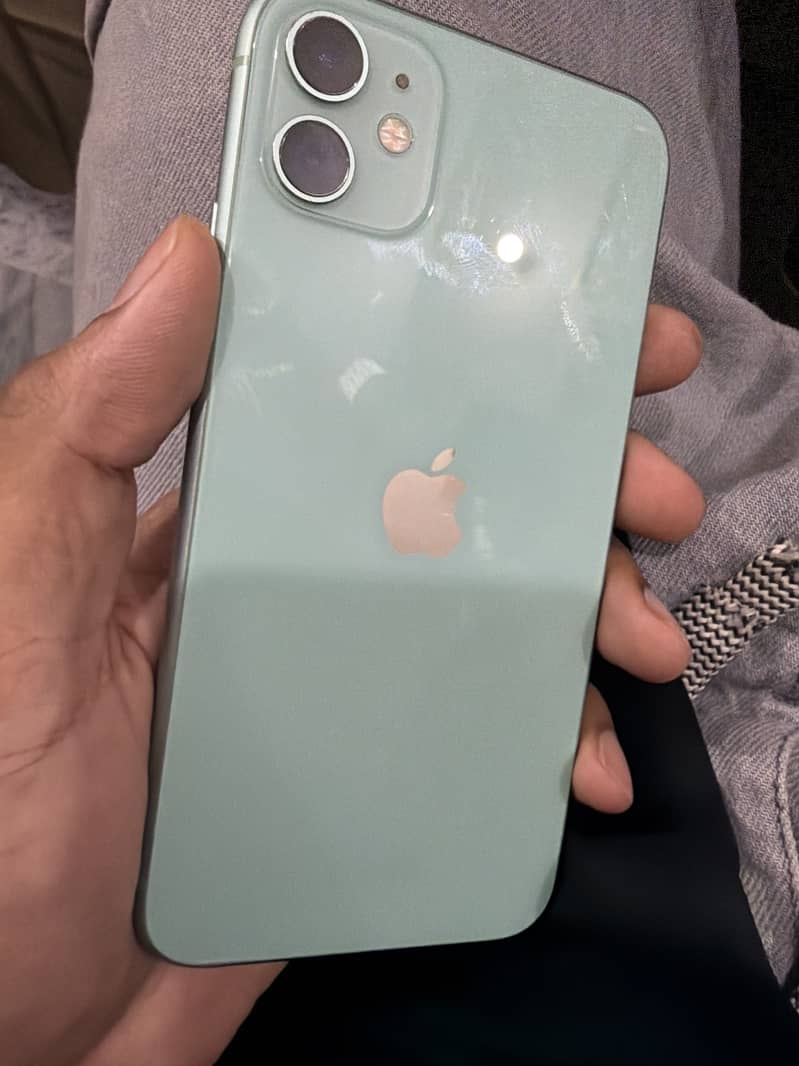Apple iPhone 11 7