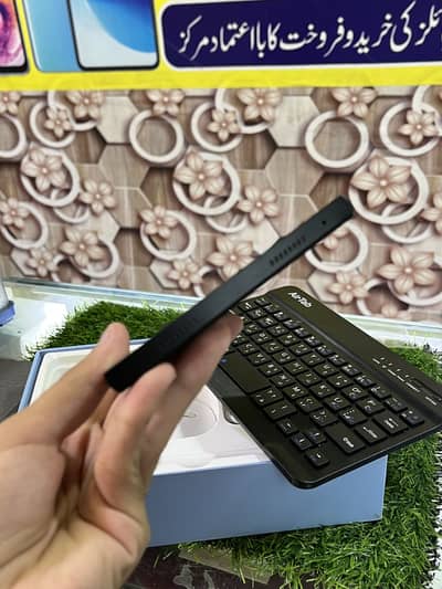 Air tab uall ok with keypad and mouse Available