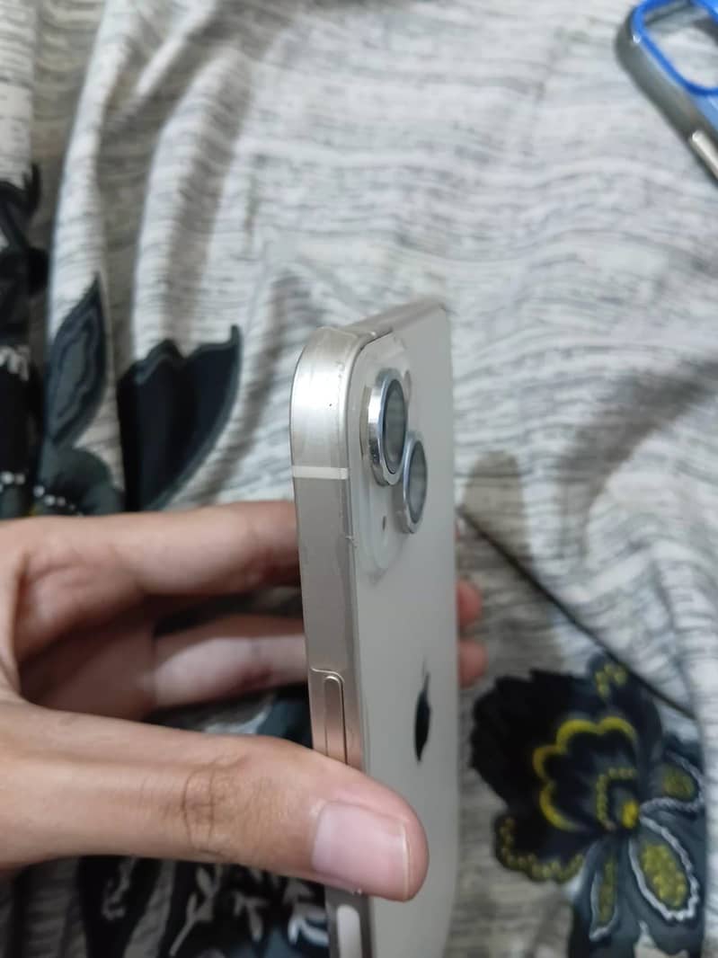 Apple iPhone 13 3
