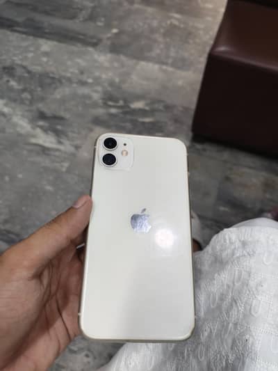 Apple iPhone 11
