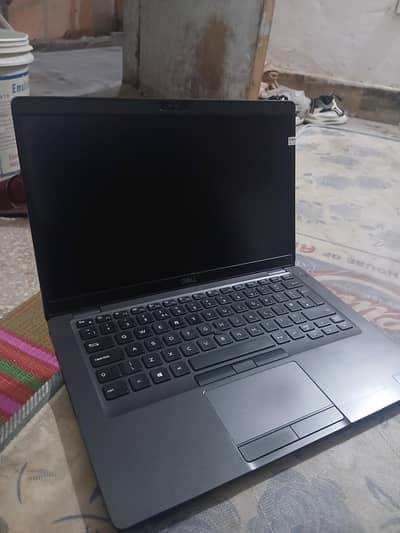 Dell Laptop core i5 8th gen 8gb/128