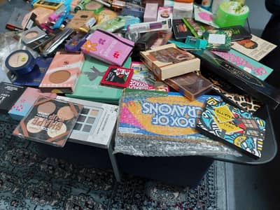 Branded cosmetic for sale in Bulk