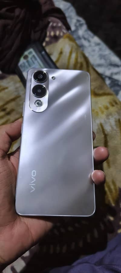 Vivo Y04 condition 10 by 10 lush mobile ha box ni ha charge original