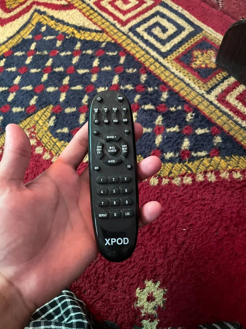XPOD MULTIMEDIA SPEAKER SYSTEM 6