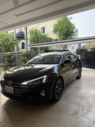 Hyundai Elantra 2024