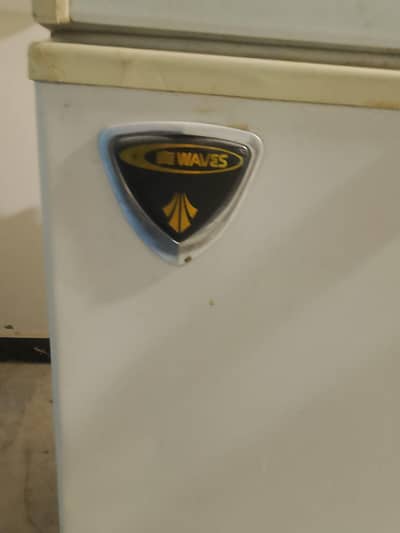 selling deep freezer condition good