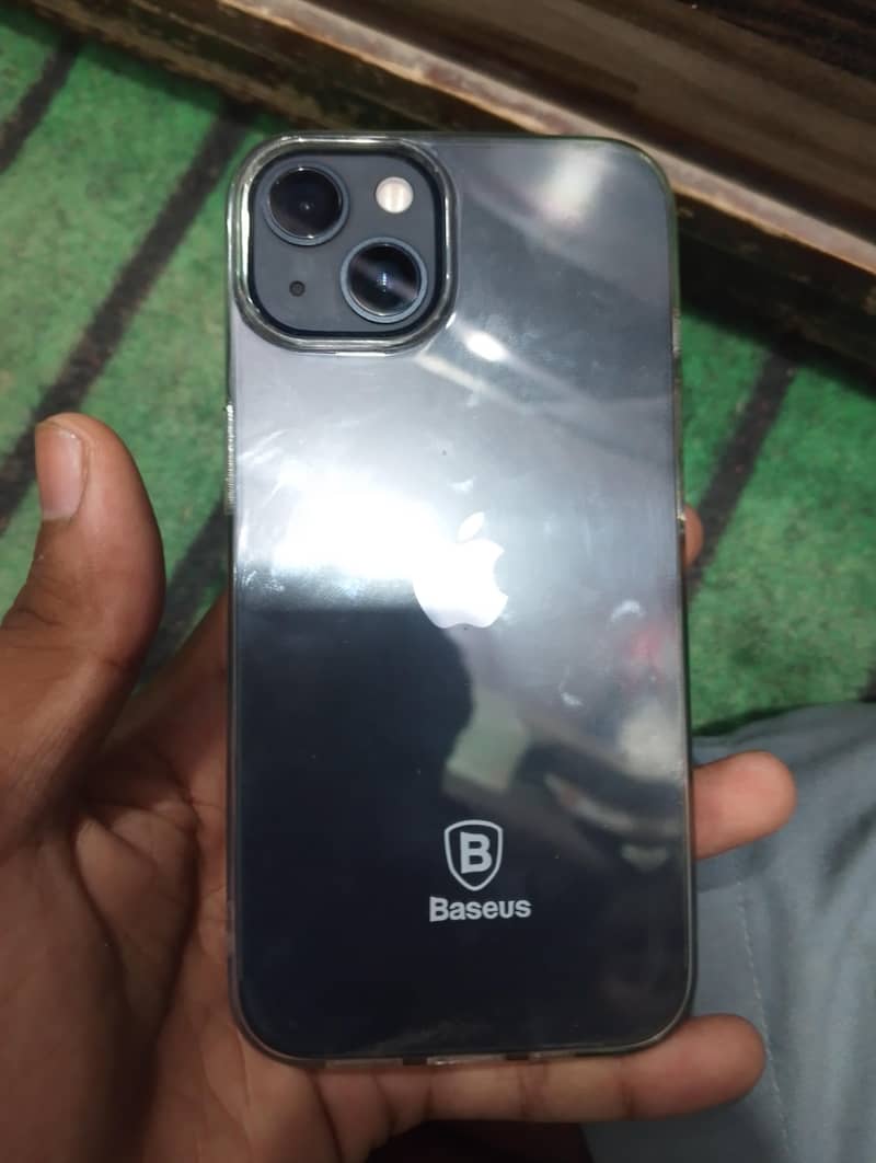Apple iPhone 13 1