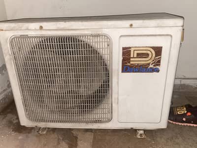 Dawlance 1.5 Ton Split AC (Non-Inverter] - Needs Gas Fix