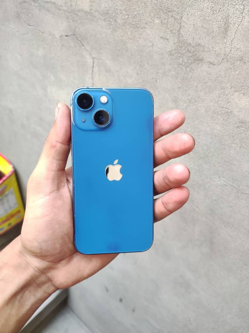 Apple iPhone 13 mini 1