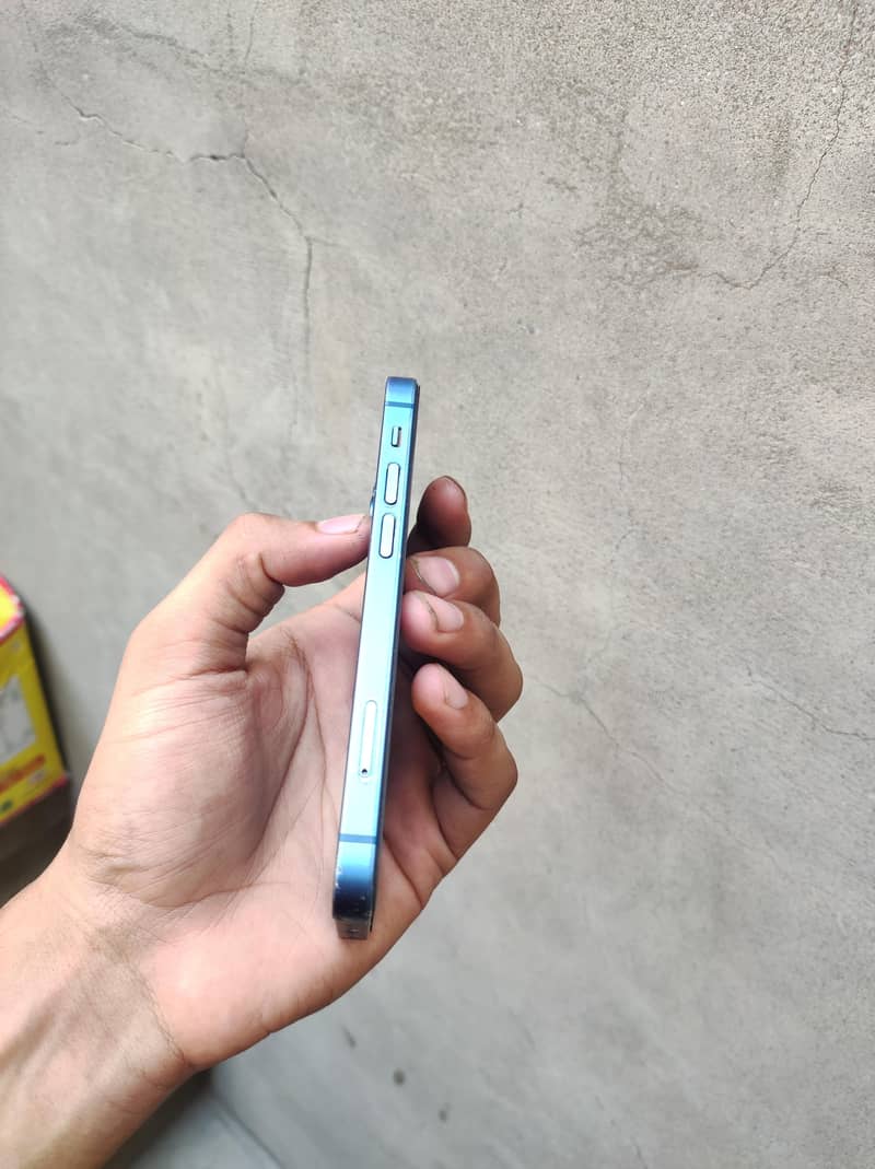 Apple iPhone 13 mini 5