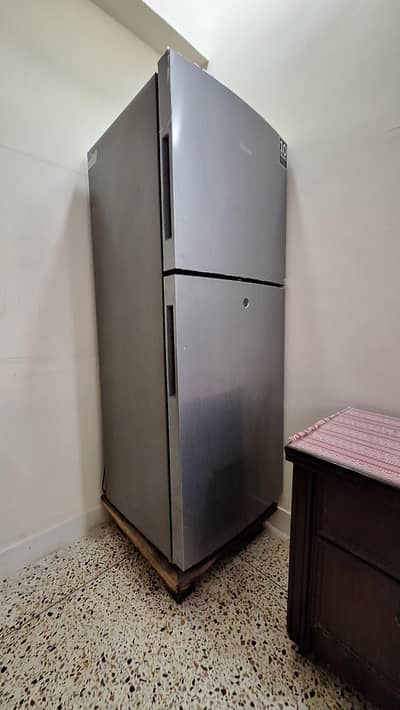 Hair Refrigerator - Excellent Condition - Well Maintained