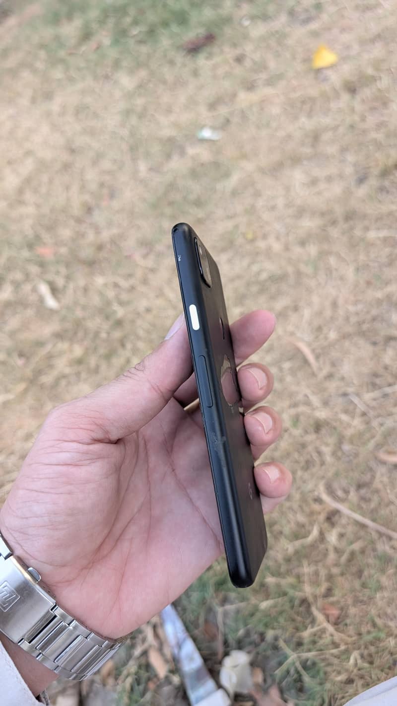 Google Pixel 4a 3