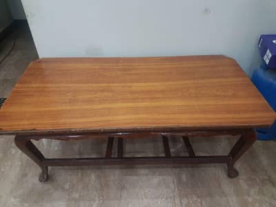 Wooden table 9/10 condition