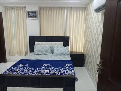 1 BEDROON FULLY FURNISHED APARTMENT FOR RENT IN SECTOR D BAHRIA TOWN LAHORE