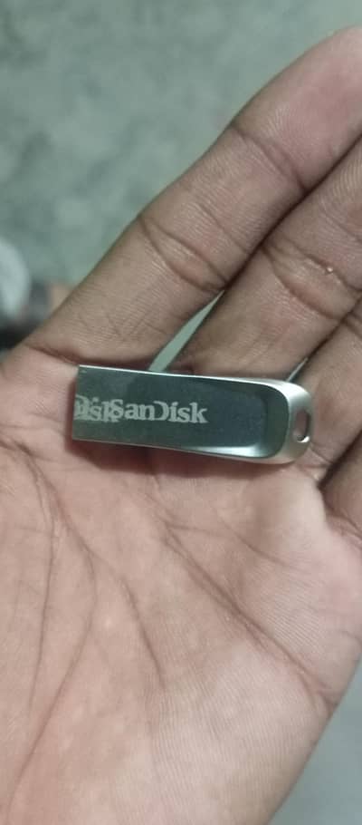 ​SanDisk 32GB USB 3.1 – Metal Body (Brand New & Genuine Capacity