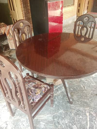 Diningtable