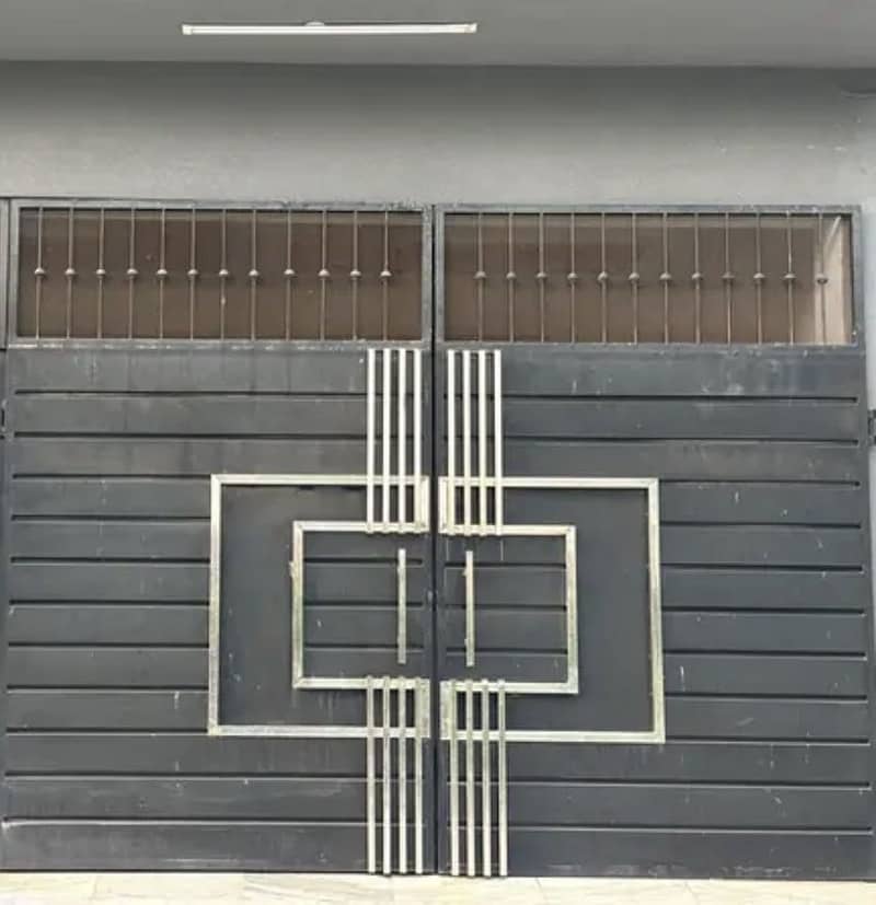 Main gate 0