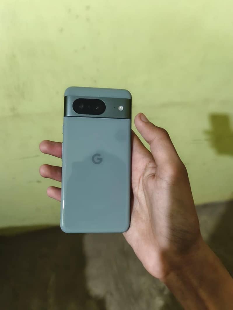 Google Pixel 8 1