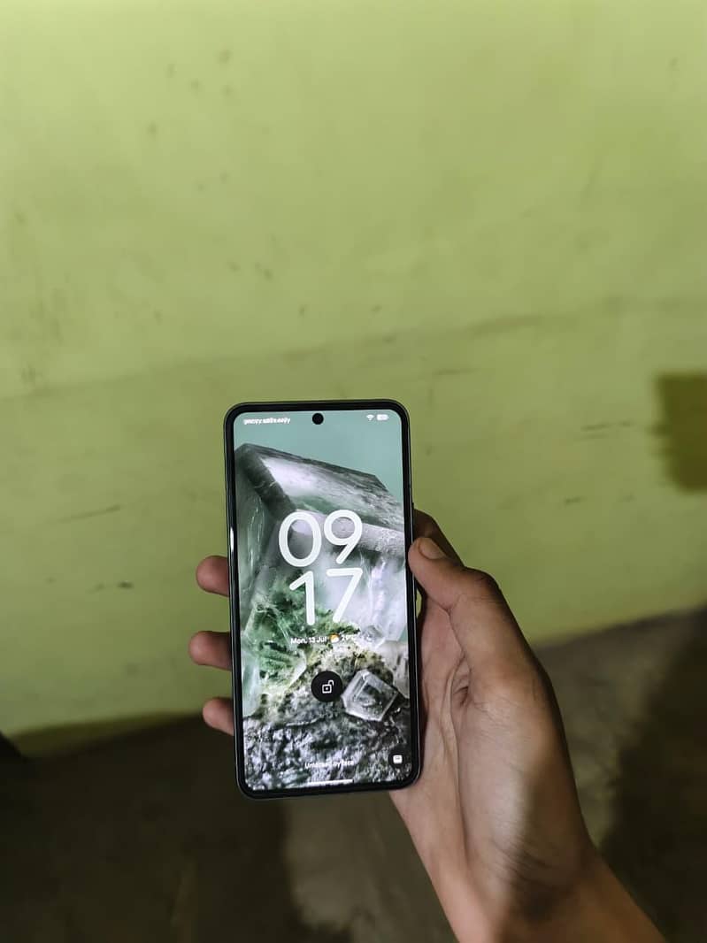 Google Pixel 8 2