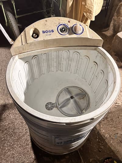 Boss Washing Machine in Working Condition
