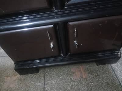 Almari for sale contact us urgent sale