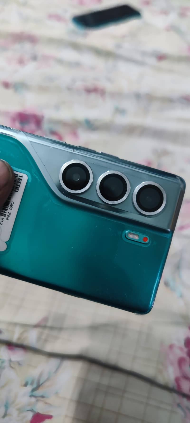 Tecno CAMON 40 Pro 0