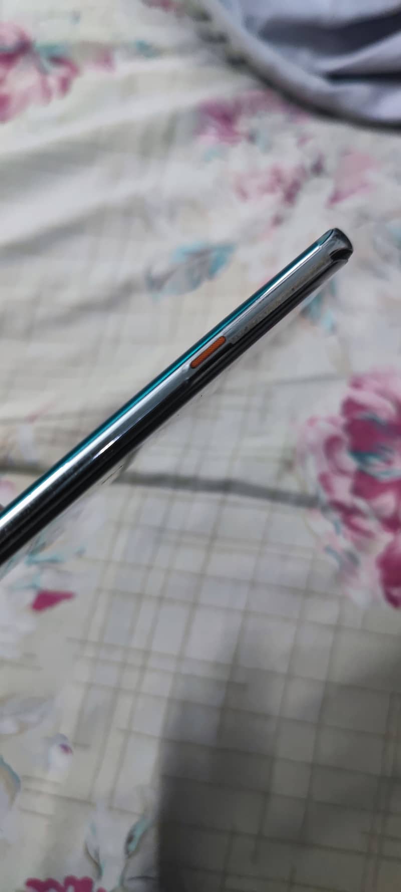 Tecno CAMON 40 Pro 4